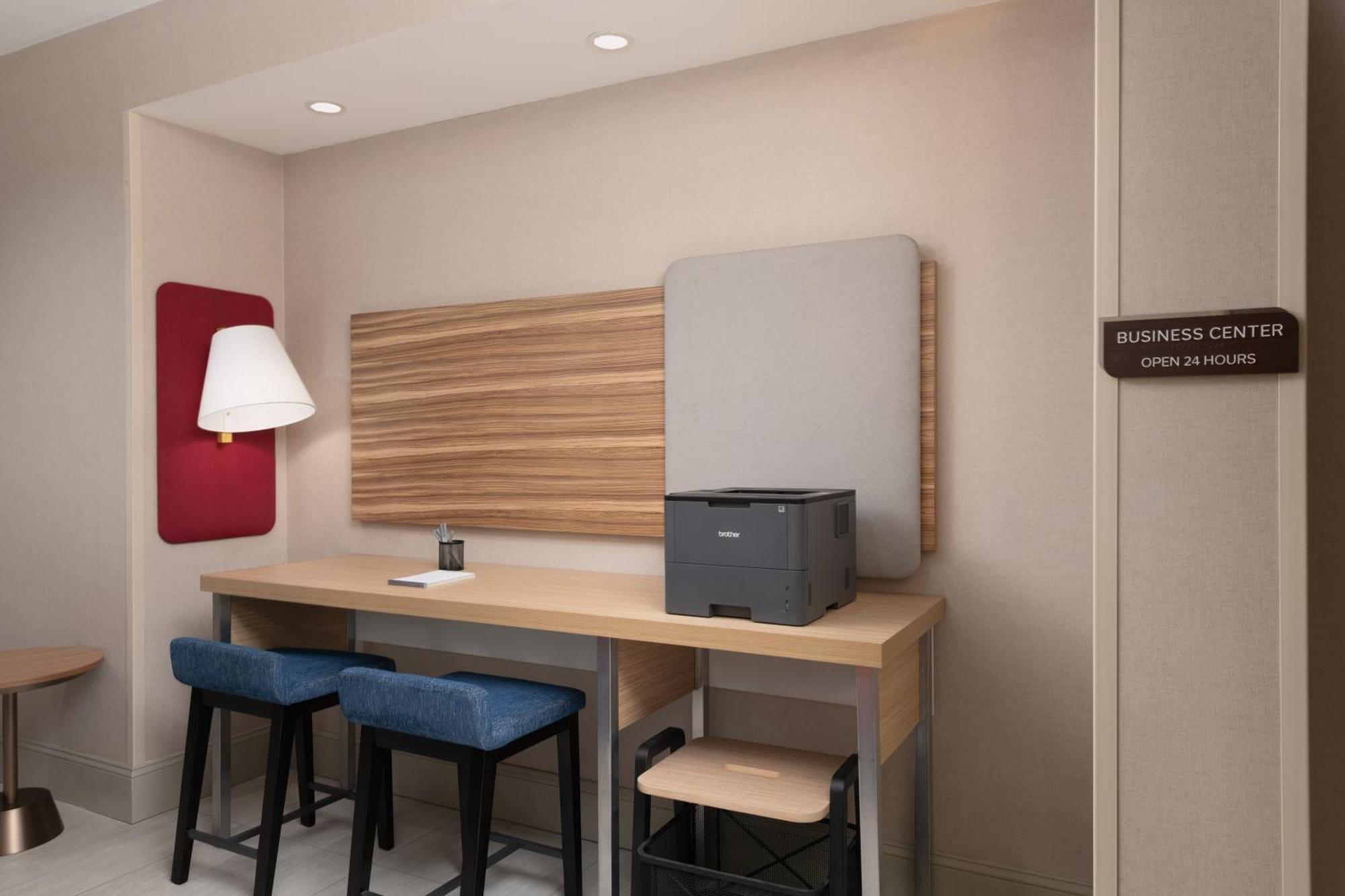 Hilton Garden Inn Tallahassee Ngoại thất bức ảnh